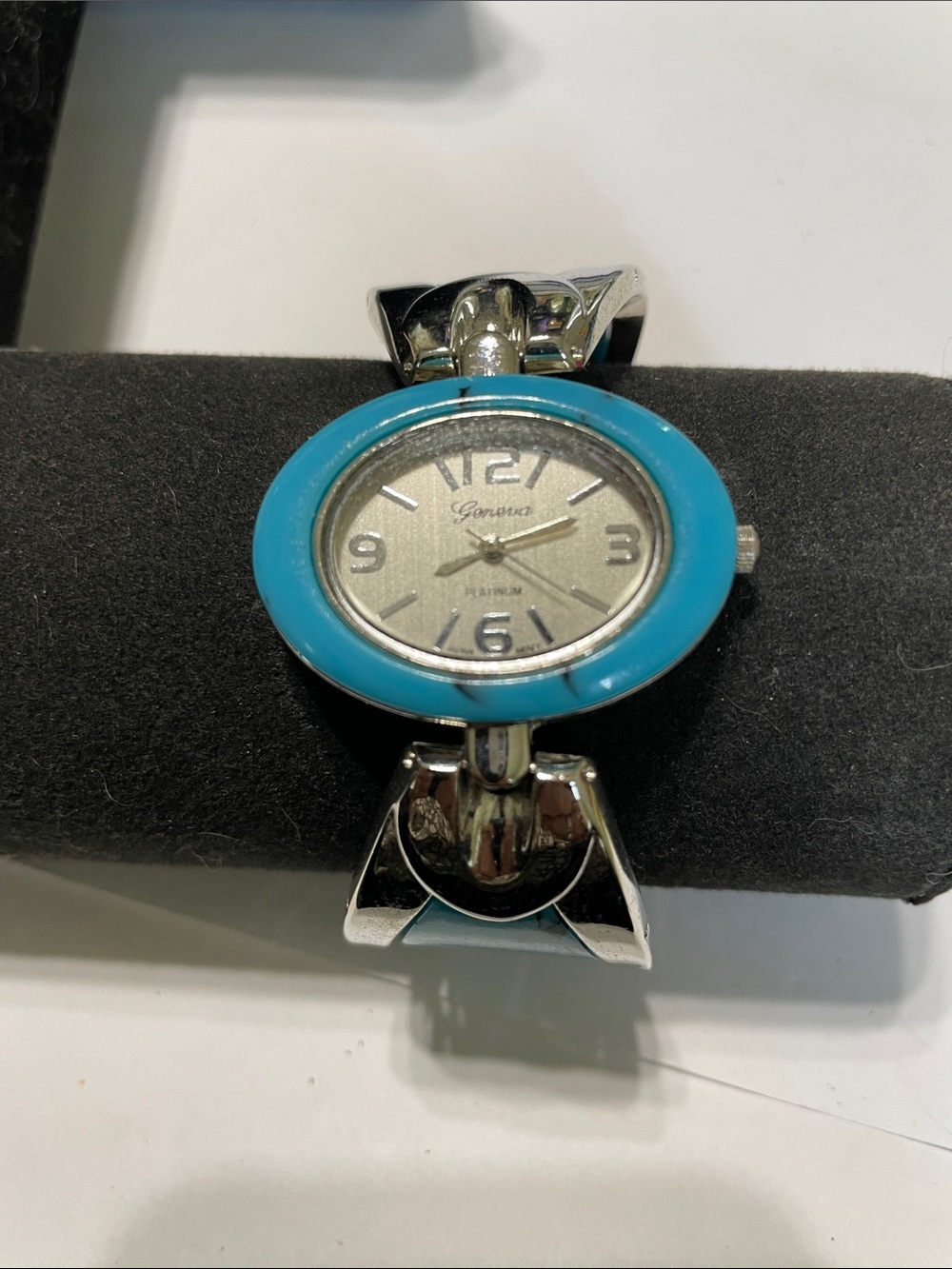 Geneva Turquoise and Silver Women’s Bracelet Watch.  Needs Battery.